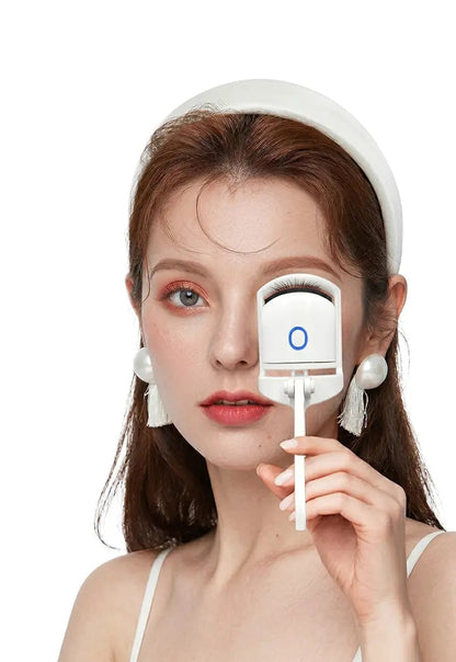 Heated Eyelash Curler – Long-Lasting Curl Without Pinching